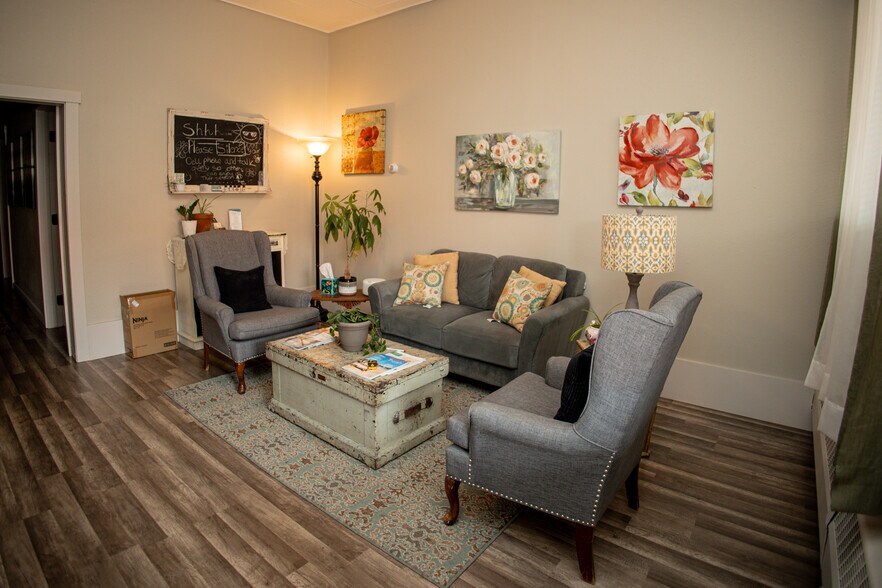 More Photos Of 301 E Park Ave, Anaconda Storefront Retail Office For Sale