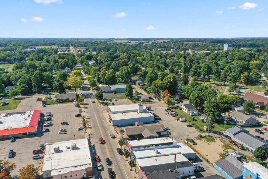 More Photos Of 122 W Superior St, Wayland Storefront For Sale
