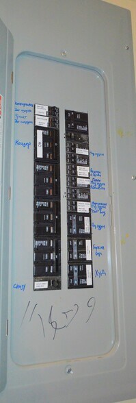 More Photos Of 1300 Hylan Blvd, Staten Island General Retail For Sale