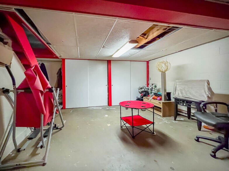 More Photos Of 100 W Maple Ave, Langhorne Restaurant For Sale