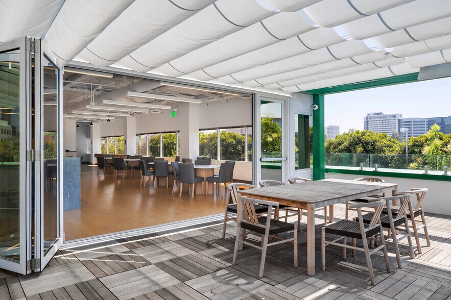 More Photos Of 17900 Von Karman Ave, Irvine Office For Sale