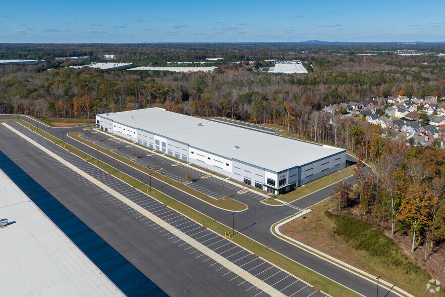 More Photos Of 1050 Douglas Hills Rd, Lithia Springs Unknown For Lease