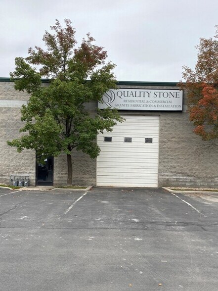 More Photos Of 905 N Main St, North Salt Lake Warehouse For Lease