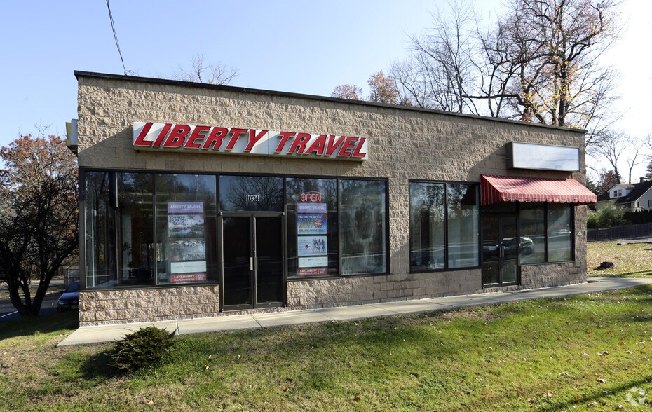 More Photos Of 1032-1034 State Route 23, Wayne General Retail For Sale