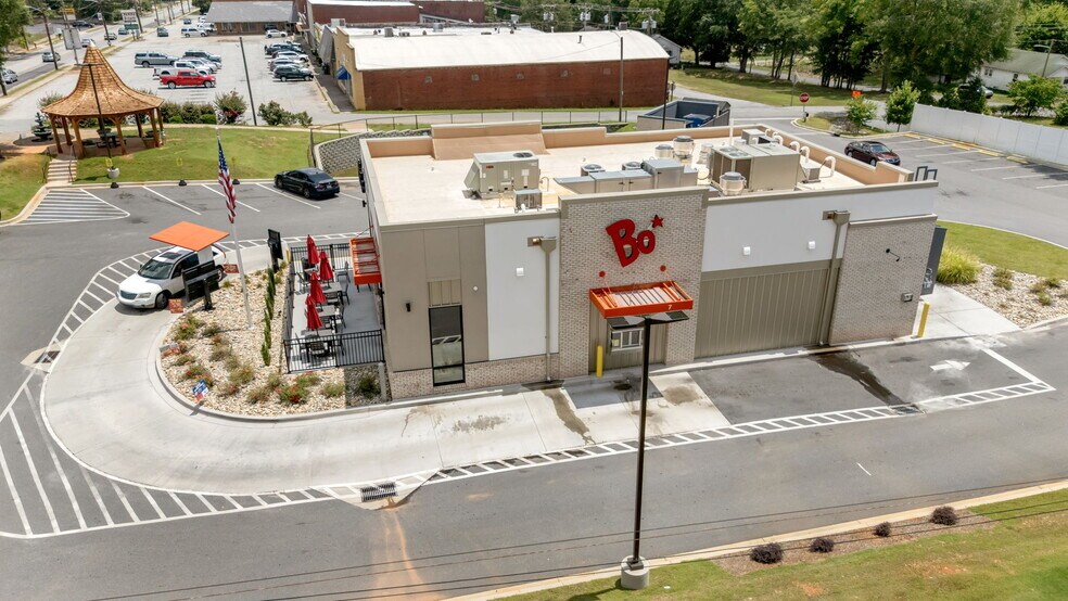 More Photos Of 627 W Main St, Williamston Restaurant For Sale