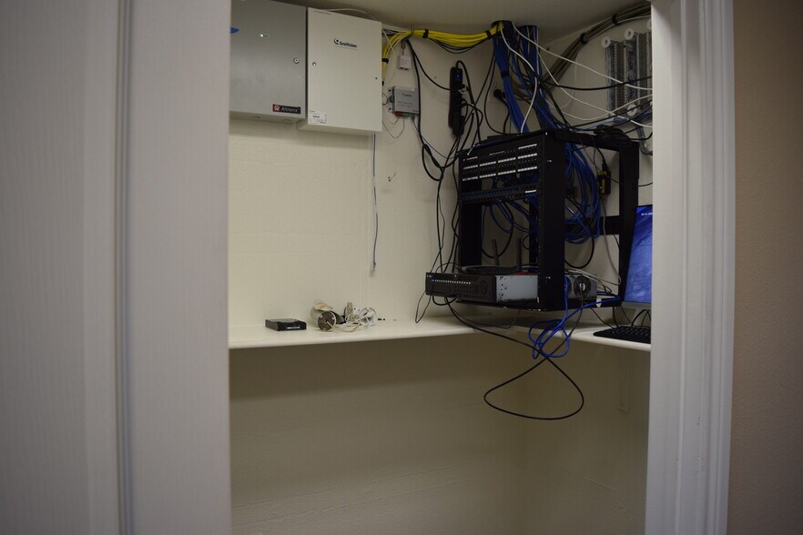 More Photos Of 9701 FM 307, Midland Flex For Sale