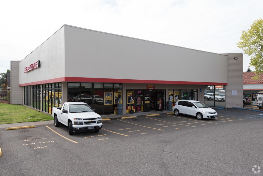 Primary Photo Of 17401 SE McLoughlin Blvd, Milwaukie Freestanding For Lease