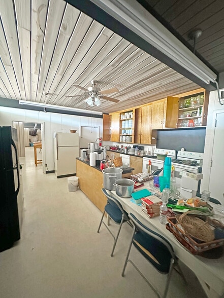 More Photos Of 105 E Martindale Dr, Marshall Religious Facility For Sale