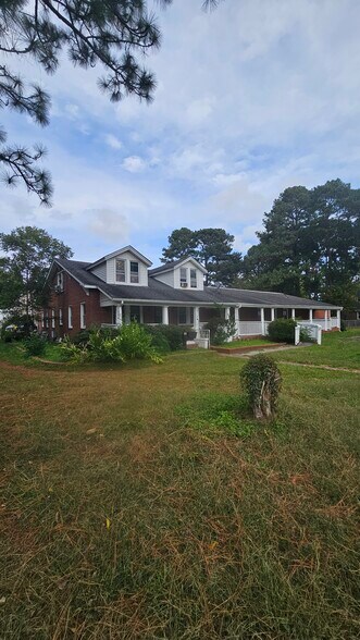 Primary Photo Of 3736 Turnpike Rd, Portsmouth Healthcare For Sale