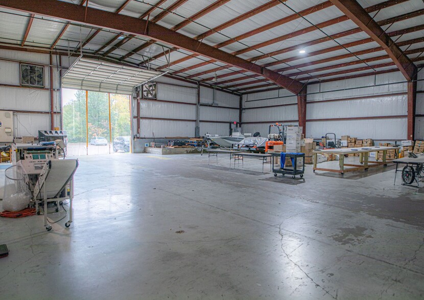 More Photos Of 1514 Shiloh Ave, Bryan Warehouse For Lease
