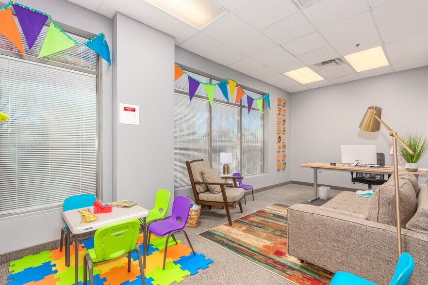 More Photos Of 2075 S Cottonwood Dr, Tempe Medical For Lease