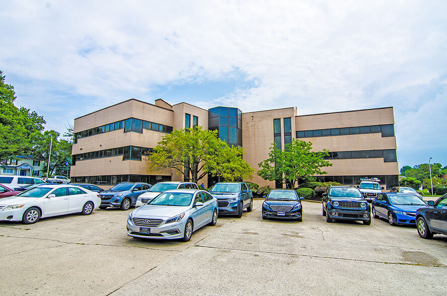 Primary Photo Of 2401 Regency Rd, Lexington Office For Lease