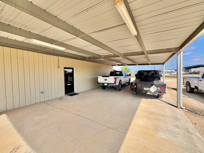 More Photos Of 224 Zander Ln, Pleasanton Warehouse For Sale