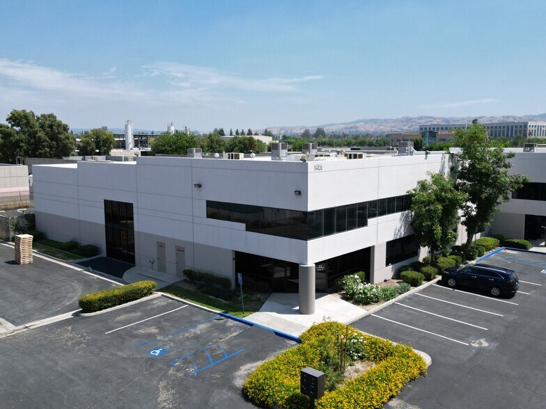 More Photos Of 1425 S Victoria Ct, San Bernardino Research And Development For Lease