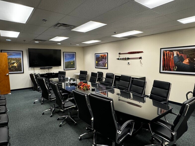 More Photos Of 1006 Floyd Culler Ct, Oak Ridge Office For Sale