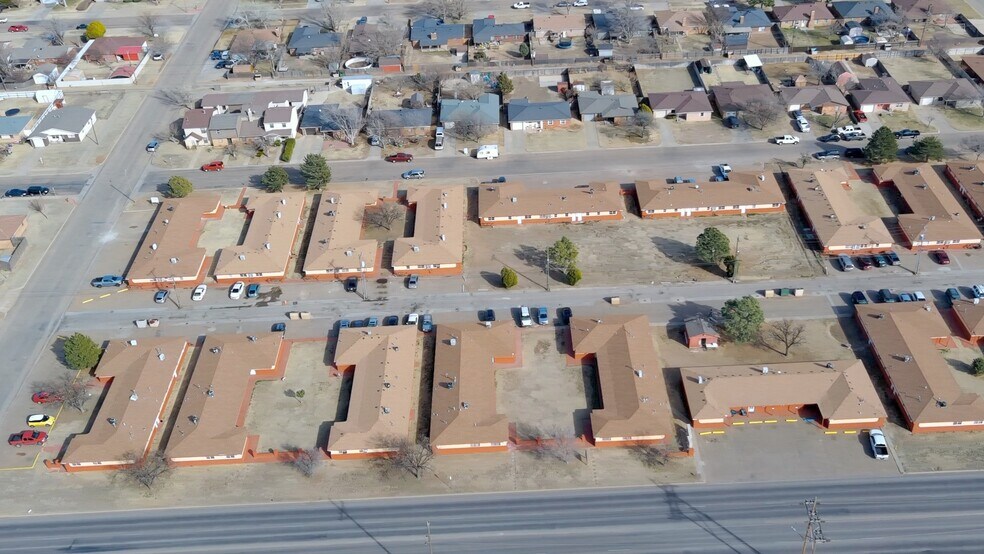 More Photos Of 1725 E 1st St, Dumas Multifamily For Sale