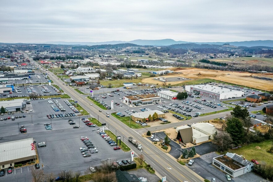 More Photos Of 3006 S Main St, Harrisonburg Storefront Retail Office For Sale