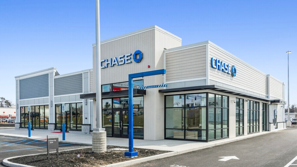 More Photos Of 1655 Boston Rd, Springfield Storefront For Sale