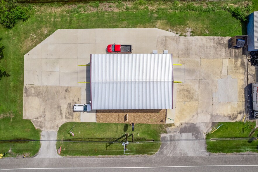 More Photos Of 13111 Highway 6, Santa Fe Freestanding For Sale