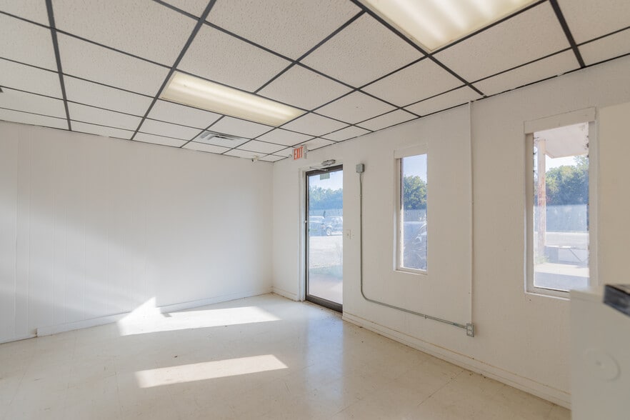 More Photos Of 2012 S Main St, Stillwater Medical For Sale