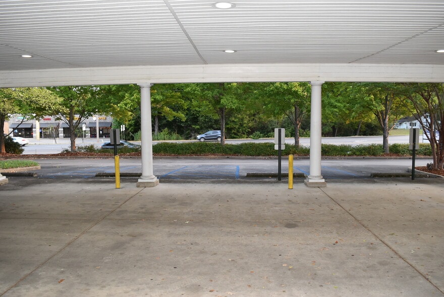 More Photos Of 727 Cox Creek Pky, Florence Healthcare For Sale