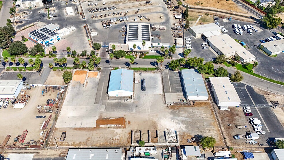 More Photos Of 240 Airpark Rd, Atwater Warehouse For Lease