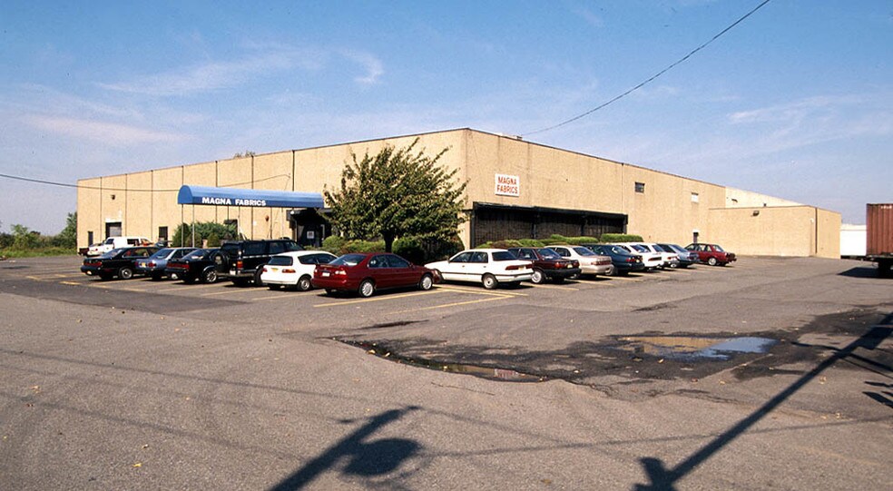 Primary Photo Of 2600 71st St, North Bergen Warehouse For Lease