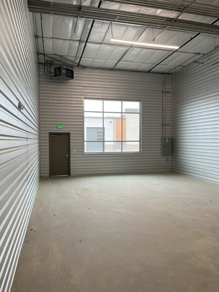 More Photos Of 1001 Depot Hill, Broomfield Showroom For Sale