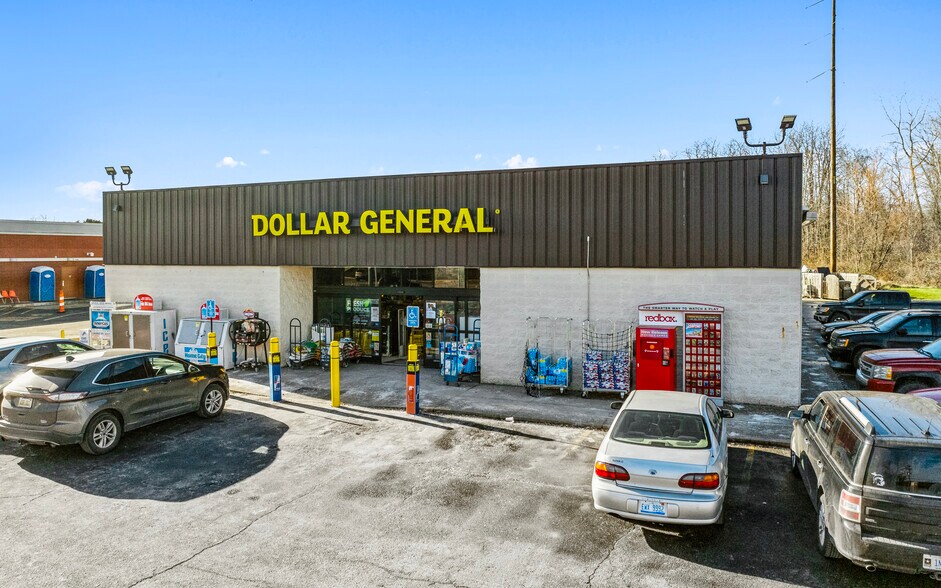 More Photos Of 300 S Main St, Brooklyn Freestanding For Sale