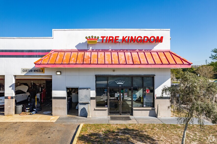 More Photos Of 1260 E Lake Rd S, Tarpon Springs Auto Repair For Sale