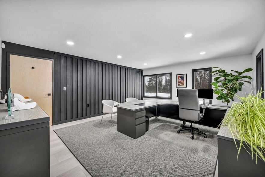 More Photos Of 1929 E Royalton Rd, Broadview Heights Office For Lease