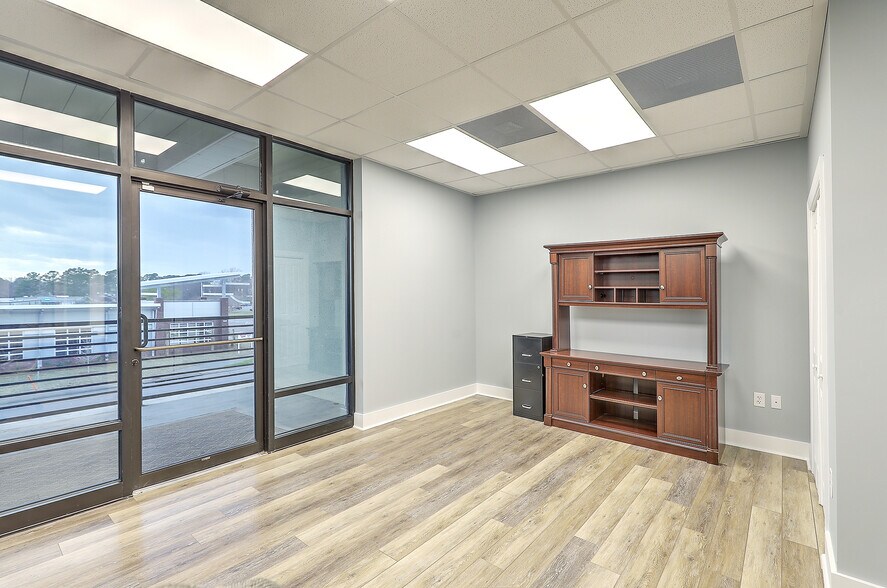 More Photos Of 597 Old Mount Holly Rd, Goose Creek Coworking Space