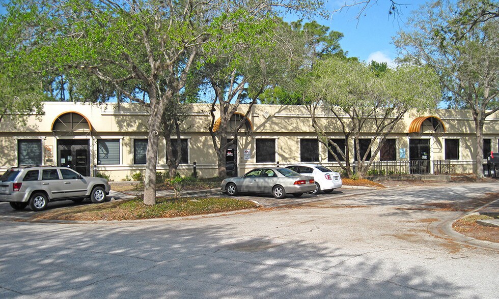 More Photos Of 10901 Danka Cir N, Saint Petersburg Office For Sale