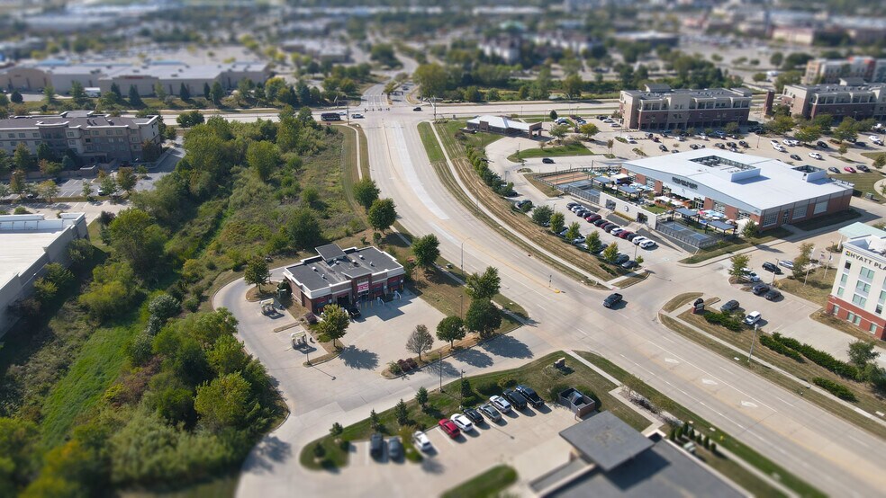 More Photos Of 6604 Coachlight Dr, West Des Moines Carwash For Sale