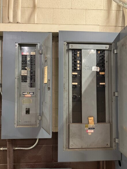 More Photos Of 8716 SE 15th St, Oklahoma City Distribution For Sale