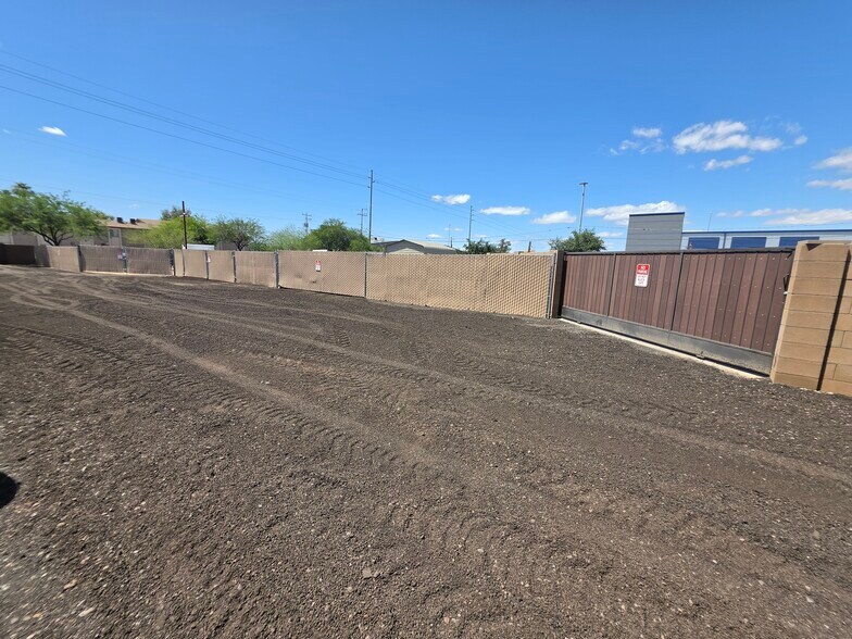 More Photos Of 21414 N 24th Dr, Phoenix Land For Lease