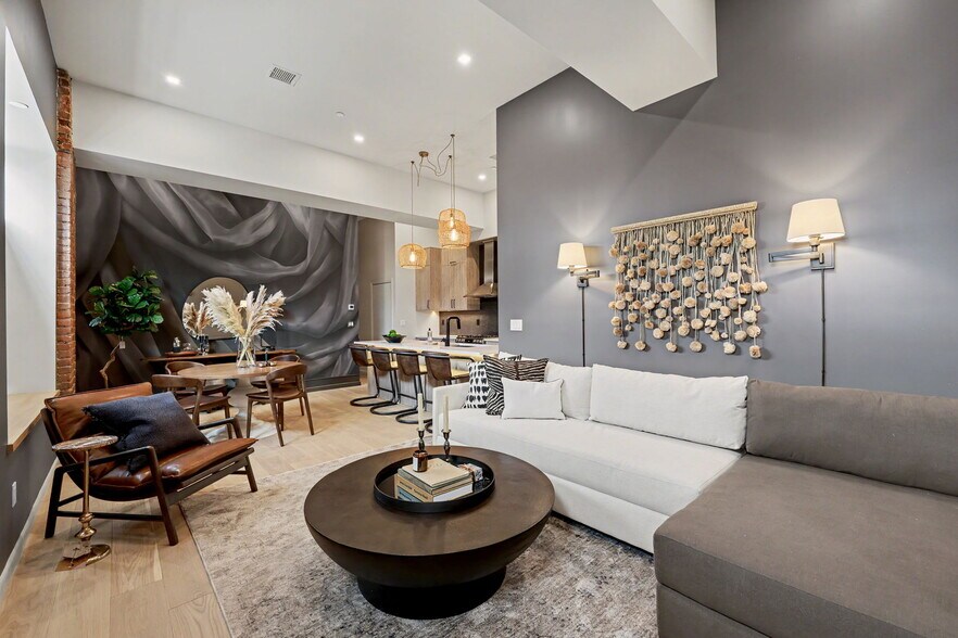 More Photos Of 63 Church St, Greenwich Apartments For Sale