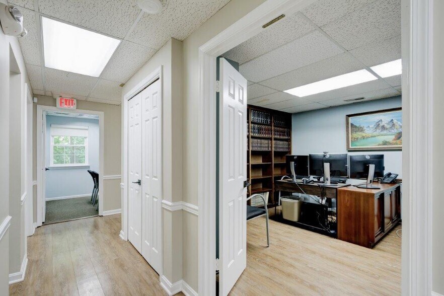 More Photos Of 11303-11327 Amherst Ave, Wheaton Office Residential For Sale