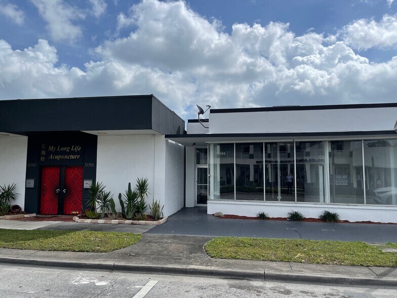 More Photos Of 12343-12345 W Dixie Hwy, North Miami Storefront For Lease
