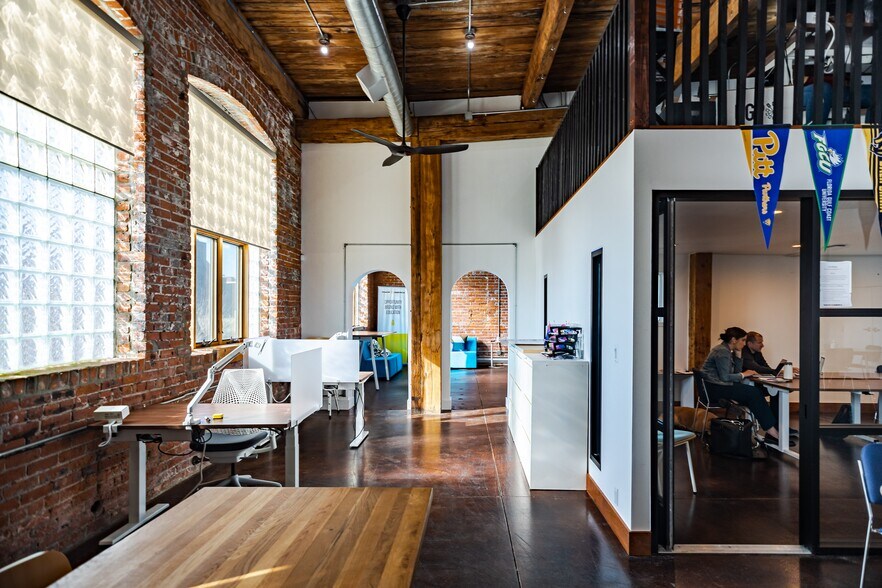 More Photos Of 1938 Franklin St, Detroit Loft Creative Space For Sale