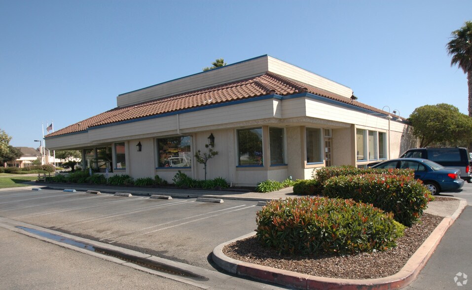 More Photos Of 1129-1153 N H St, Lompoc Unknown For Lease