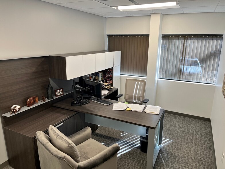 More Photos Of 1870 The Exchange SE, Atlanta Office For Lease