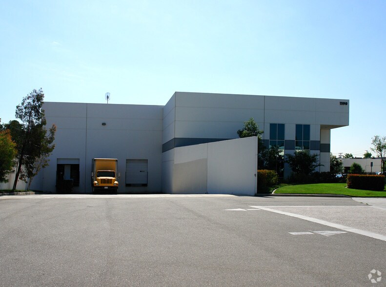 More Photos Of 1190 N Del Rio Pl, Ontario Warehouse For Sale