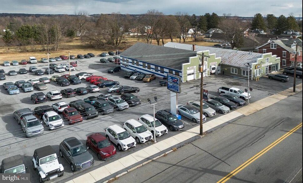 More Photos Of 1537 Bridge St, New Cumberland Auto Dealership For Lease