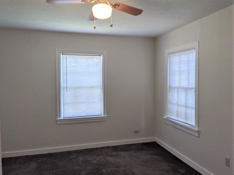 More Photos Of 704 E 22nd St, Houston Apartments For Sale