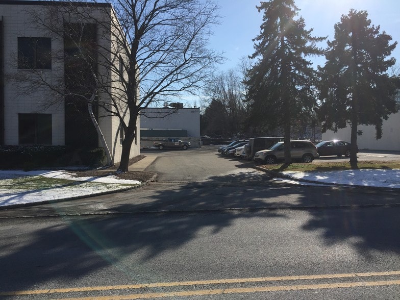 More Photos Of 49 Ridgedale Ave, East Hanover Office For Sale