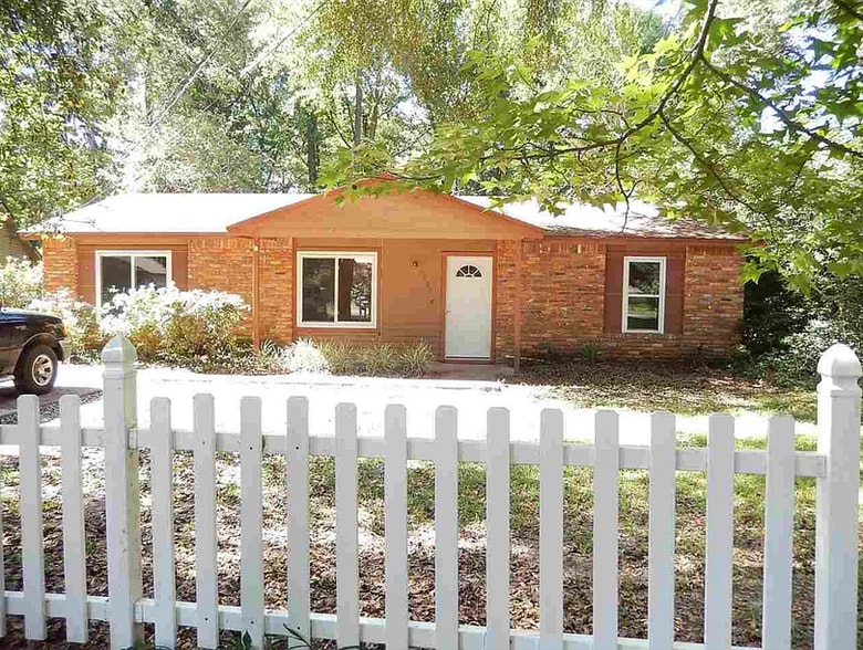 More Photos Of , Tallahassee Multifamily For Sale