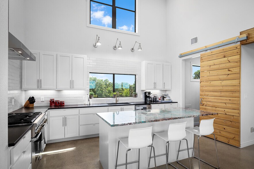 More Photos Of , New Braunfels Specialty For Sale