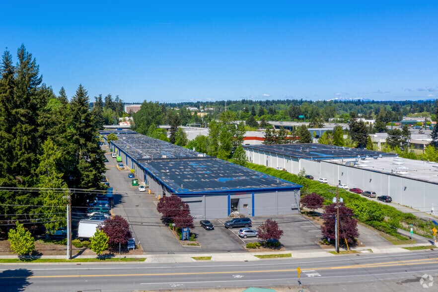 More Photos Of 11828 NE 112th St, Kirkland Manufacturing For Lease