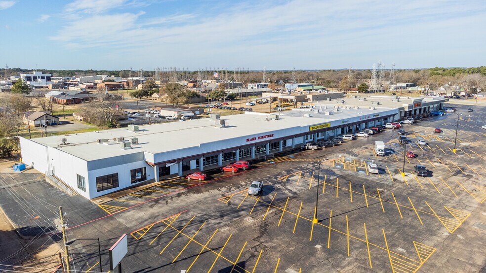 More Photos Of 98-110 Midtown Dr, Kilgore Unknown For Lease